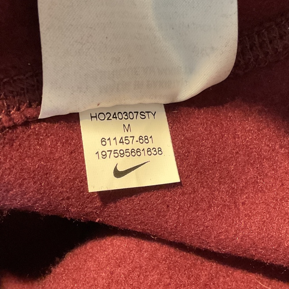 Nike Burgundy Hoodie with White Swoosh. Men’s size Medium. Preowned like new - Picture 6 of 6
